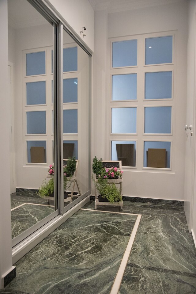 リビング ニア アクロポリス、シルヴィア スタイコウ