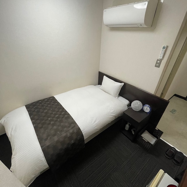 高槻 W & M ホテル