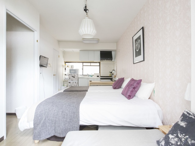 nid NAMBA at Adel Heim