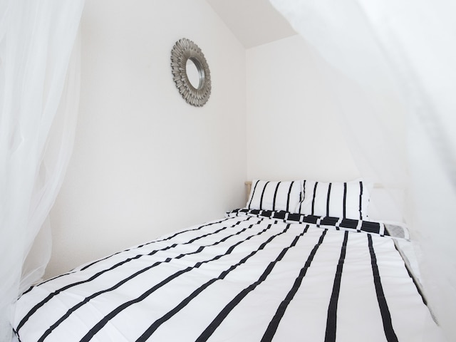 nid NAMBA at Adel Heim