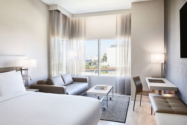 AC ホテル バイ マリオット ロサンゼルス サウス ベイ