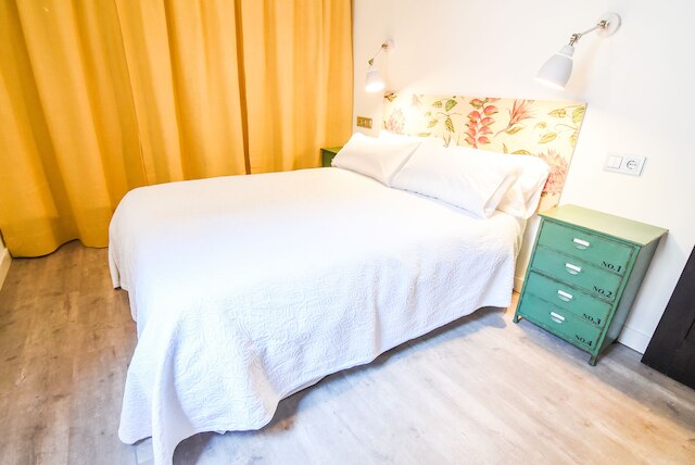 トゥゲスト アルハンブラ アパートメンツ