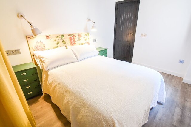 トゥゲスト アルハンブラ アパートメンツ