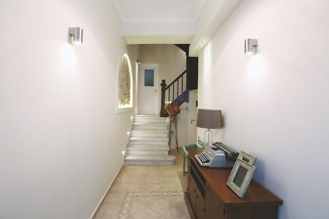 セントラル アパートメンツ イン プシリ