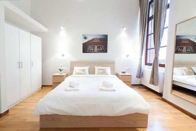 セントラル アパートメンツ イン プシリ