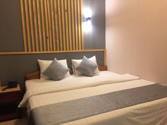 ナ ヌー ホテル