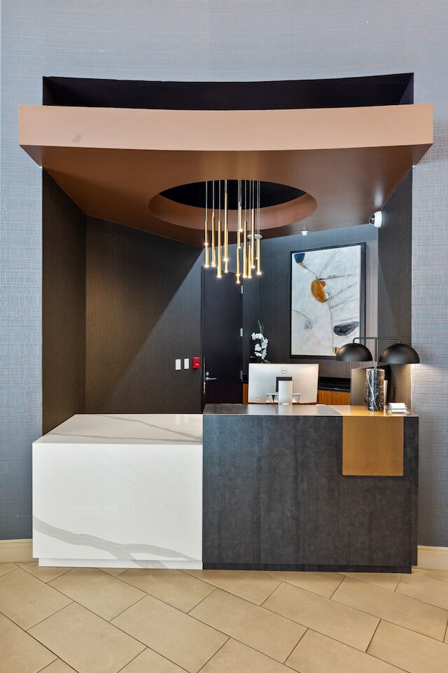 カーサ・レディーアユスティン湖