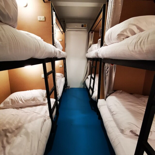 ドラック ホステル