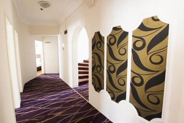 ホテル アルピン ラレリ