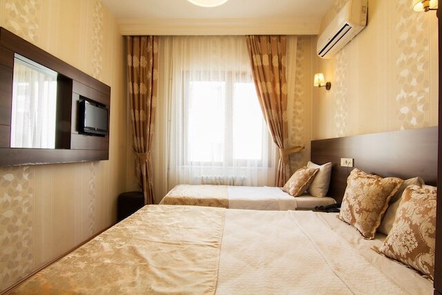 ホテル アルピン ラレリ