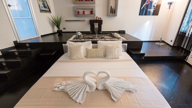 レンタル イン ローマ コスモポリタン ハイテック ラグジュアリー アパートメント