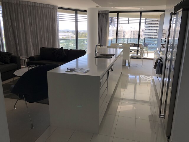 ラージ アパートメント アット オラクル リゾート