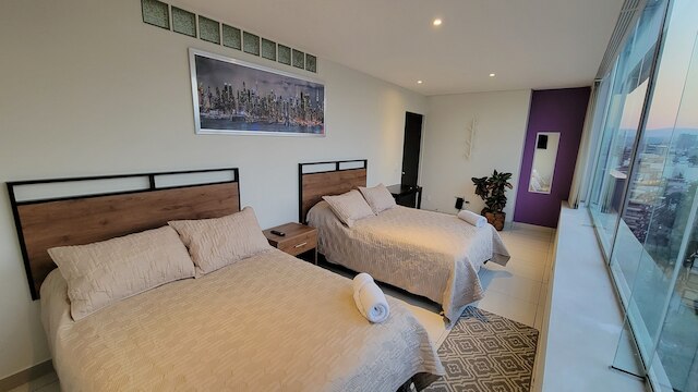 ナポリ コンドミニアム スイート