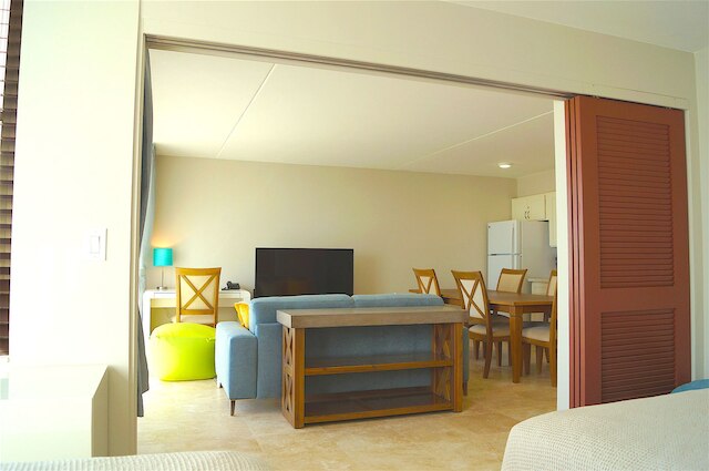 ワイキキ バンヤン - オーシャン ビュー タワー 1 スイート 3209