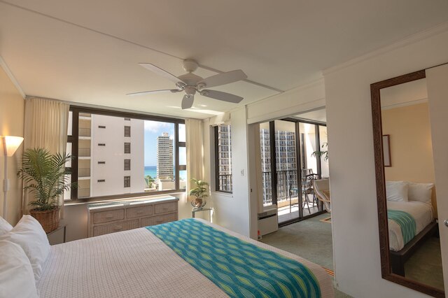 ワイキキ バンヤン - 一部オーシャン ビュー タワー 2 スイート 1204