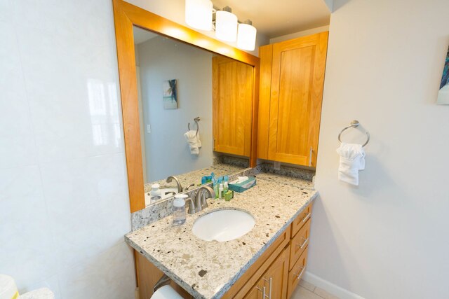 ワイキキ バンヤン - オーシャン ビュー タワー 1 スイート 2210