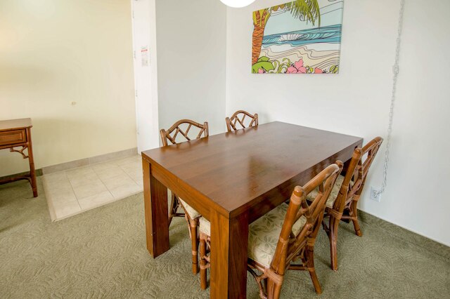 ワイキキ バンヤン - オーシャン ビュー タワー 1 スイート 2214