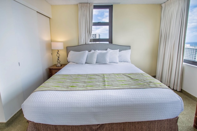 ワイキキ バンヤン - オーシャン ビュー タワー 1 スイート 2214