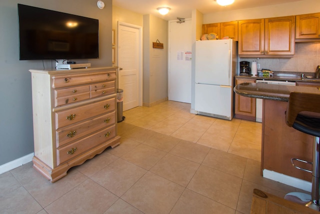 ワイキキ バンヤン - プール ビュー タワー 1 スイート 911