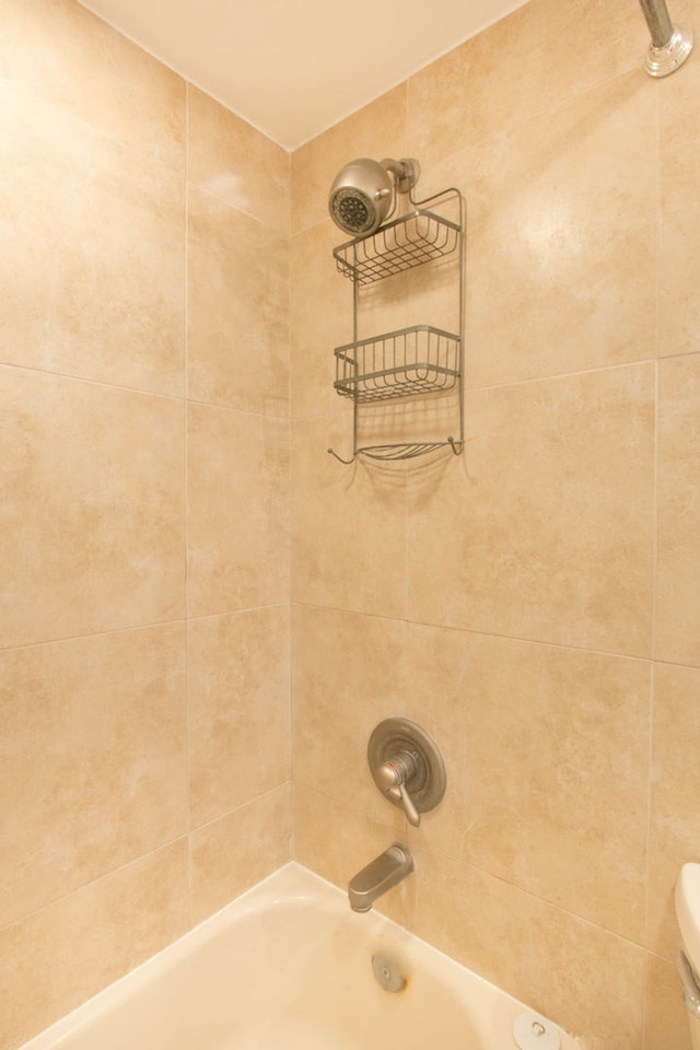 ワイキキ バンヤン - プール ビュー タワー 1 スイート 911