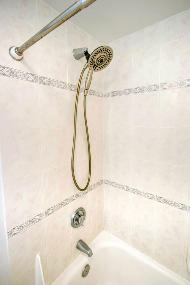 ワイキキ バンヤン - マウンテン ビュー タワー 2 スイート 1205