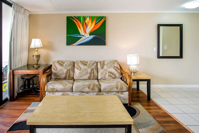 ワイキキ バンヤン - マウンテン ビュー タワー 2 スイート 1205