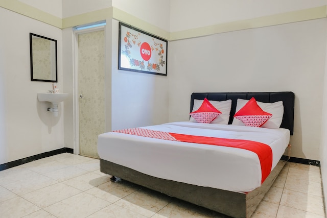 OYO 894 ヌサ インダー ホームステイ シャリア