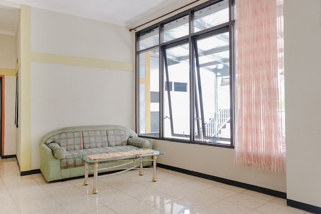 OYO 894 ヌサ インダー ホームステイ シャリア