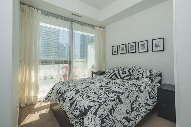 スタニング スイーツ - きれいなベッドルーム 2 室、コンドミニアム