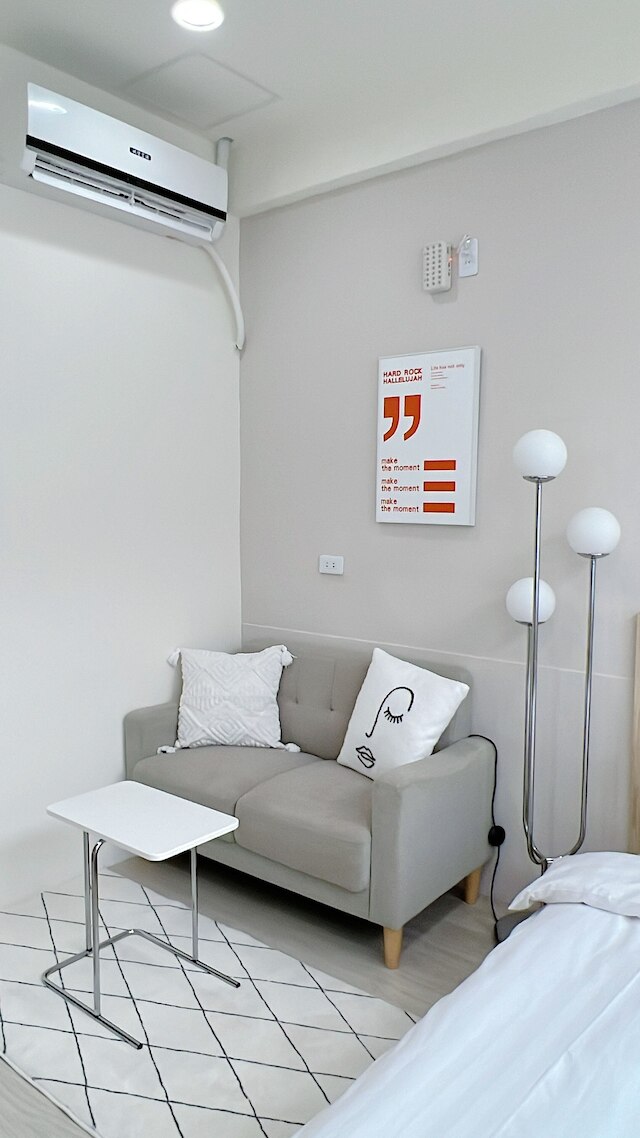 ホホ ウー タイナン ホームステイ (和和窩台南民宿)