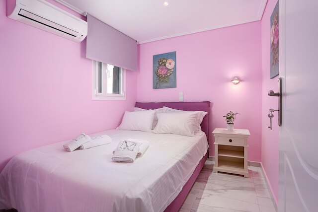 V1935 ラグジュリアス アパートメンツ