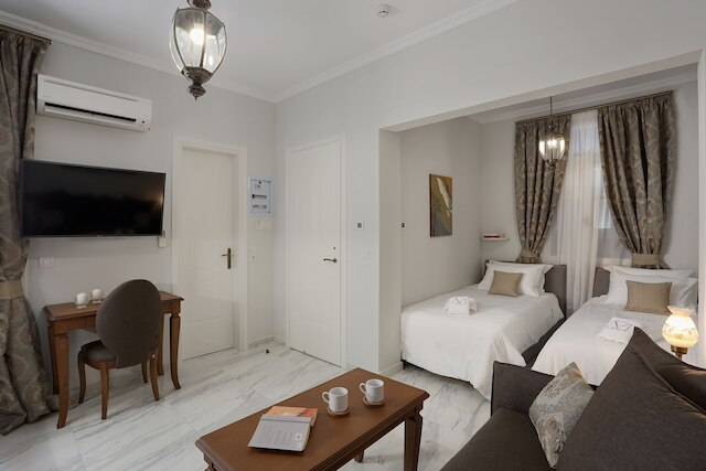 V1935 ラグジュリアス アパートメンツ