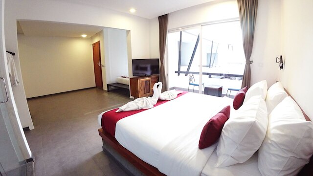 ホテル レコーズ