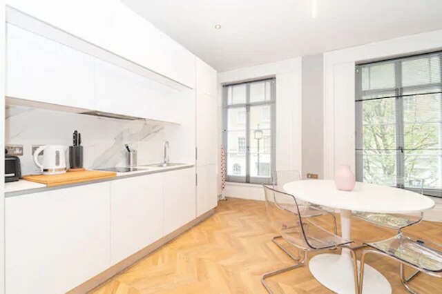 PML アパートメンツ サウスウィック ストリート