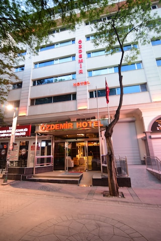 オズデミー パレス ホテル