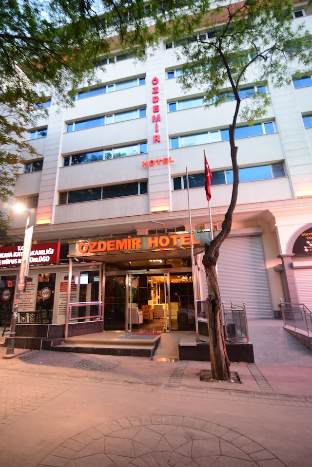 オズデミー パレス ホテル