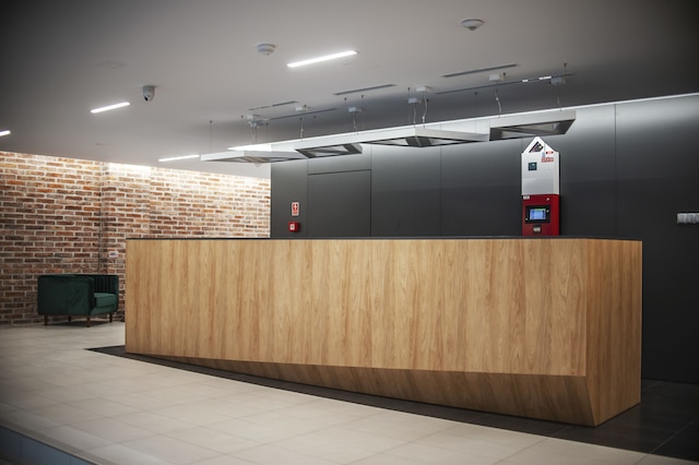 グラスハウス ホットタブ アパートメンツ