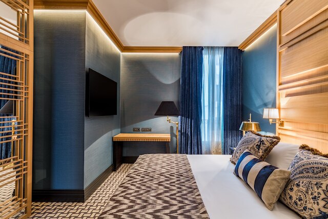 ルーム メイト コレクション アルバ, マドリード