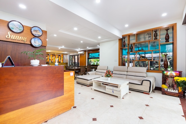 サニー ホテル アンド アパートメント