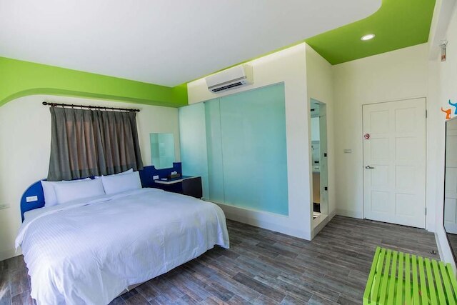 ホワイト ベイ スイート B & B