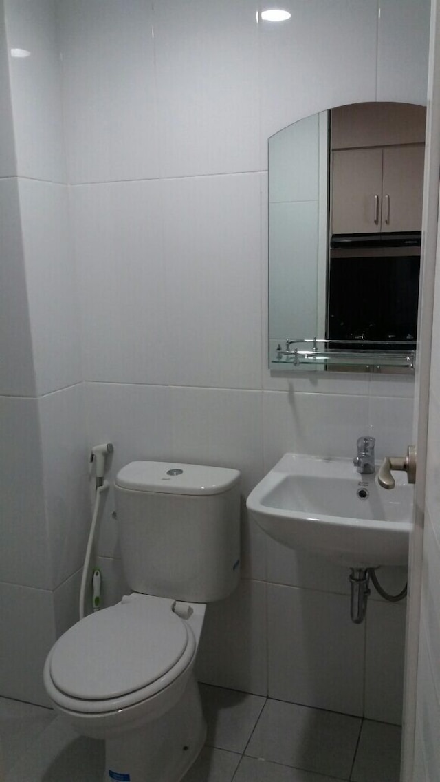 タマンサリ マホガニー アパートメント