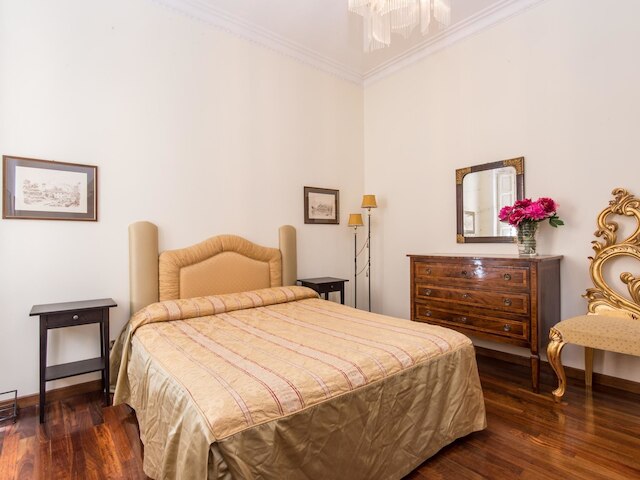 RSH スパニッシュ ステップス ラグジュアリー アパートメント