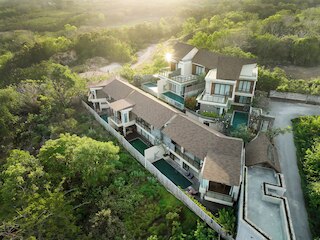 カンピ ヴィラ ヌサ ドゥア バイ ナクラ