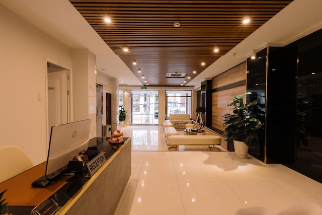 チョテル ベン タイン