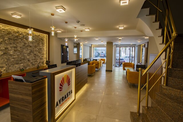 アヴラシャ ポート ホテル