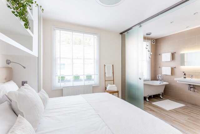 ローガン ミューズ バイ ライム ストリート