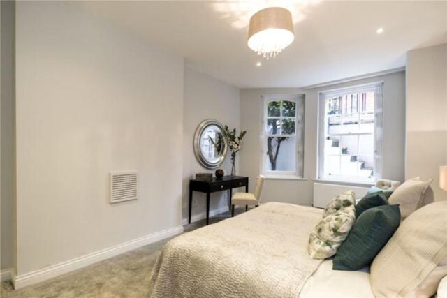 ケンジントン コート バイ ライム ストリート