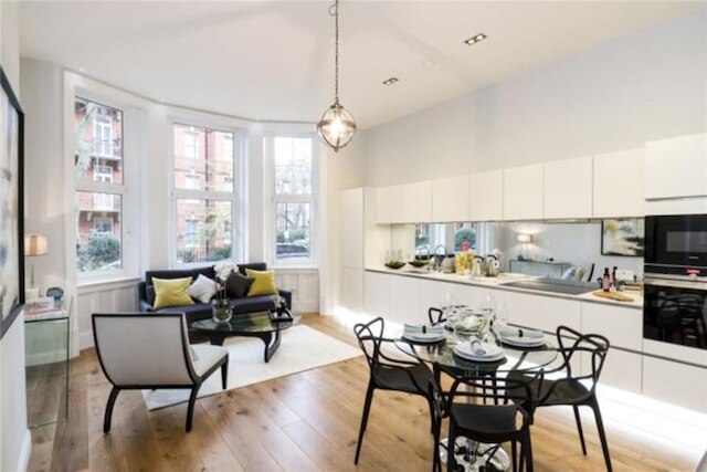 ケンジントン コート バイ ライム ストリート