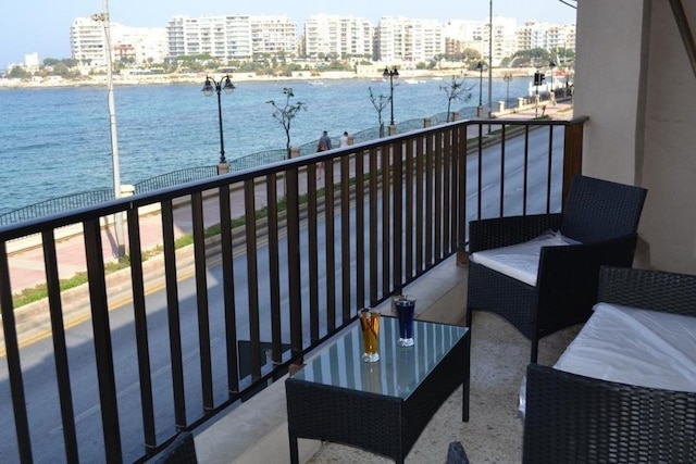 ル マルタ ハウス サン ジュリアン