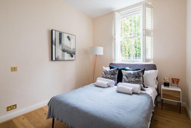 コーンウォール ガーデンズ バイ ライム ストリート